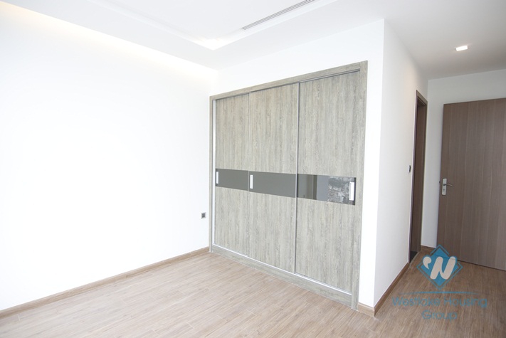 Two bedrooms apartment waiting furnished for rent in Vinhome Metropolis, Ha Noi